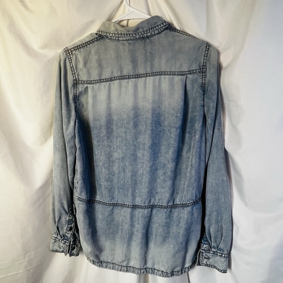 Anthropologie Denim Chambray Shirt Women's Sz 4 Blue‎ Long Sleeve Holding Horses - Picture 9 of 9